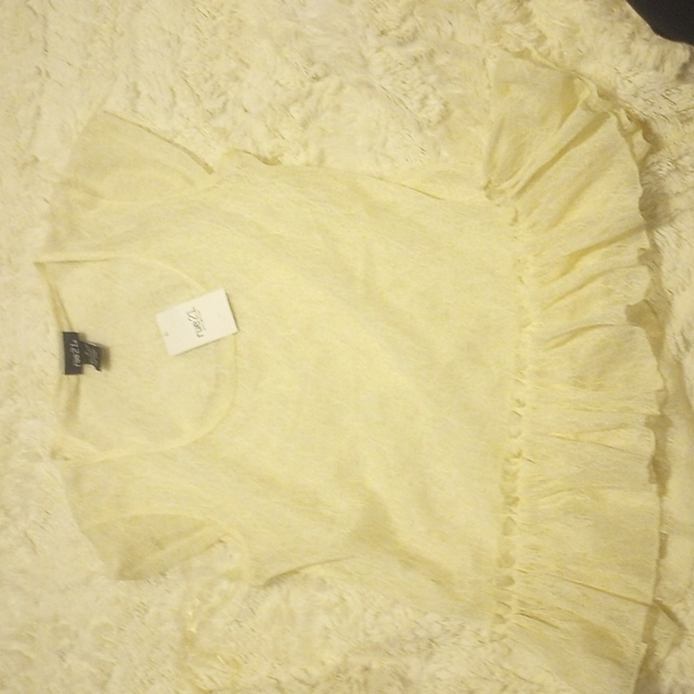 Rue 21 top off white mesh